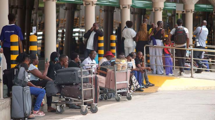 Exporters warn JKIA strike could put Kenya’s fresh produce markets at risk